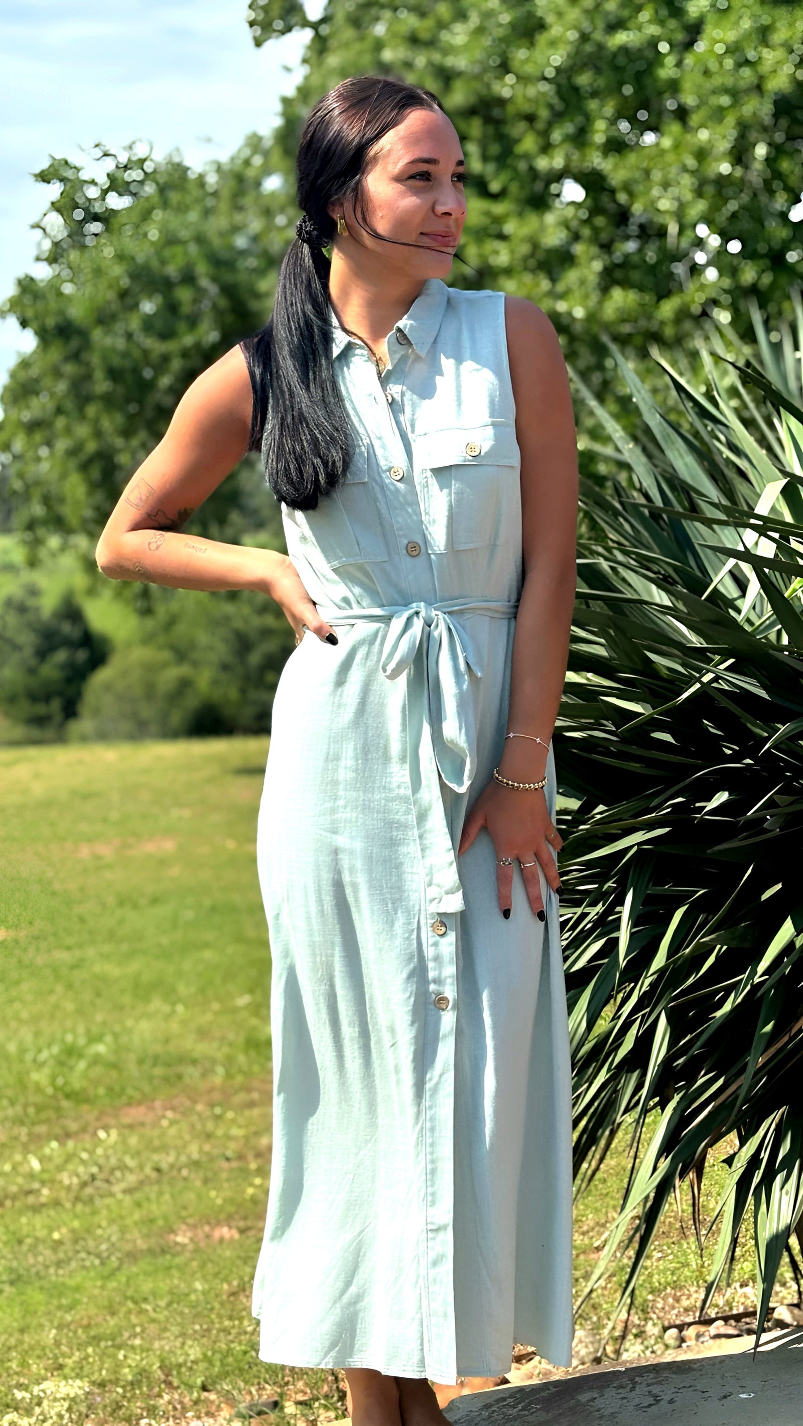 Sleeveless Colored Button Down Midi Dress in 2 Colors